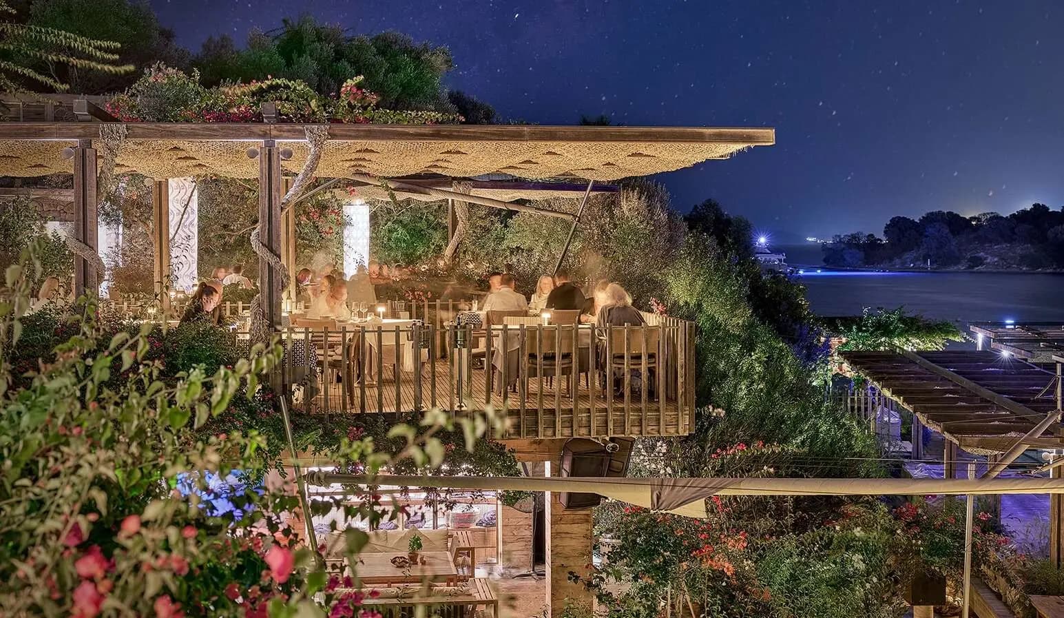 Maçakızı — Dining